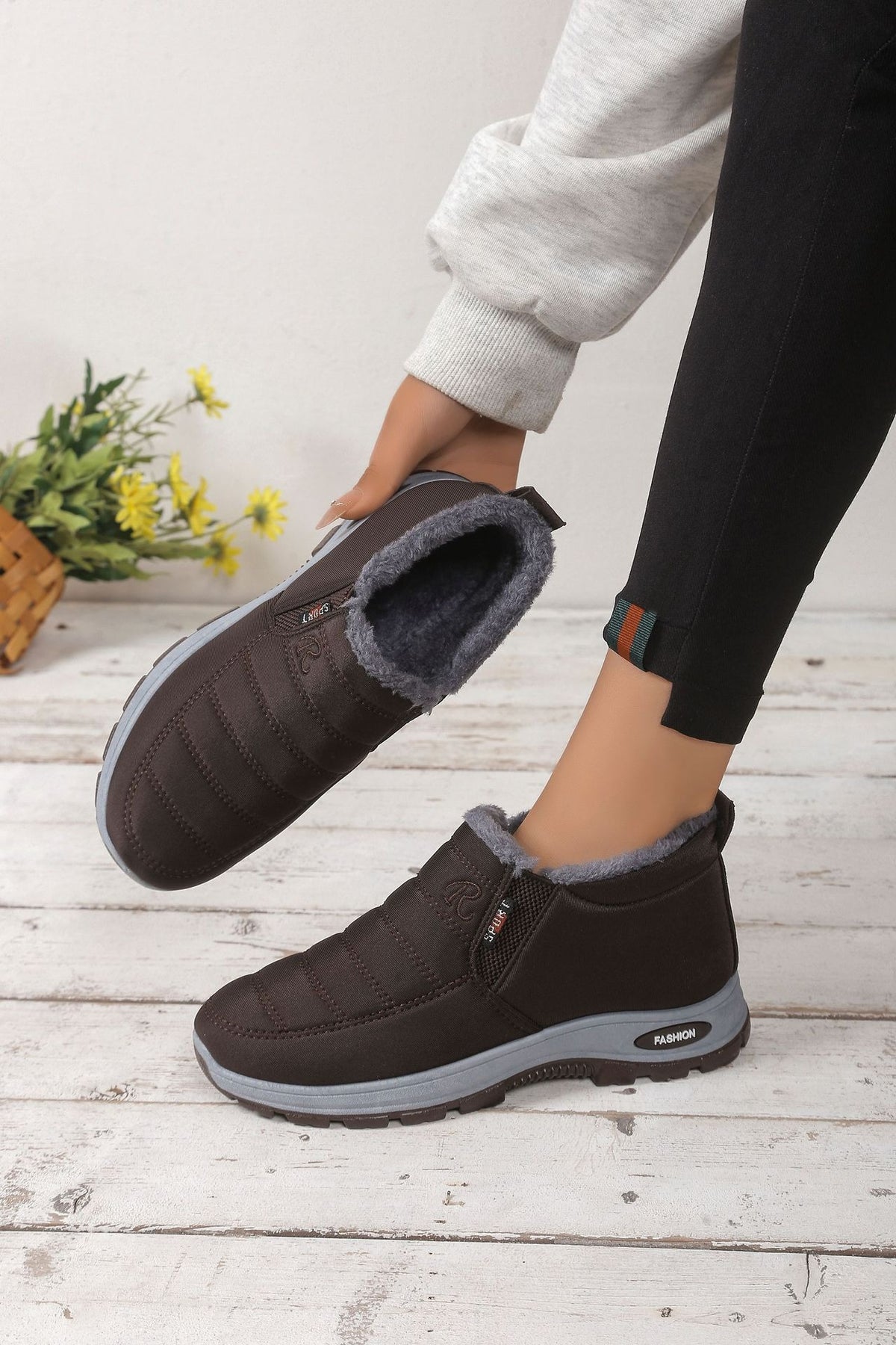 🔥【35–48】 Cizme de iarnă unisex, cu căptușeală pufoasă, călduroase, confortabile și antiderapante, ideale pentru vremea rece