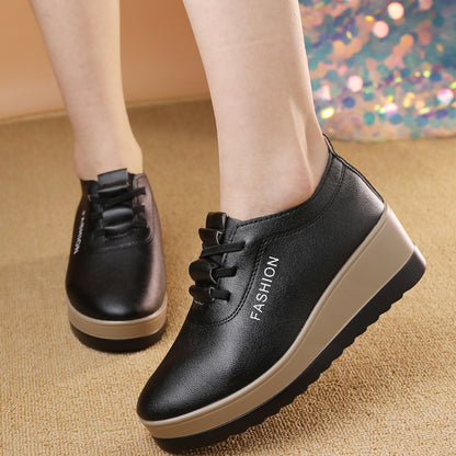 🔥【Jesienny bestseller】【35-42】Damskie skórzane buty z grubą podeszwą, nowy jesienny trend w modzie