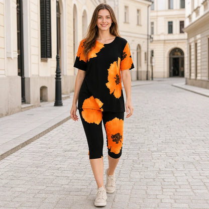 Set de vară la modă cu imprimeu floral, format din bluză cu mânecă scurtă și pantaloni scurți