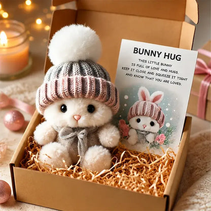 🐰 Iepuraș de pluș adorabil cu căciuliță și pulover tricotat, cadou perfect în cutie elegantă 🎁