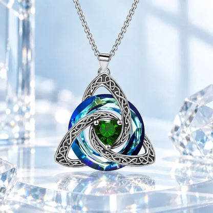 ✨ Lănțișor Elegant cu Pandantiv Nod Celtic și Piatră de Naștere (12 Culori Disponibile)! Design Deosebit în Formă de Inimă · Finisaj Electroplatit Premium · Cadoul Perfect!