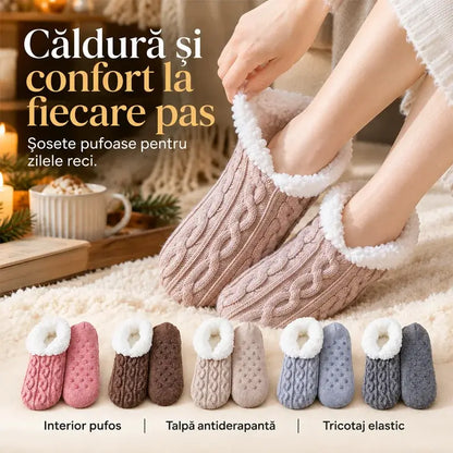 🧦 Pachet Special 2 Perechi: Șosete Pufoase de Casă cu Talpă Antiderapantă din Silicon · Interior Călduros Tip Blăniță · Tricotaj Elastic cu Model Răsucit · Confort și Căldură pentru Iarnă!【Mărime unică】
