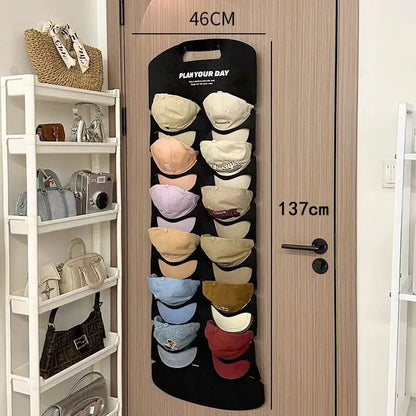 🔥🧢Cumpără 1 Primești 1 Gratuit! 🎩 Suport suspendat pentru pălării cu 12 buzunare: Menține forma pălăriilor și previne șifonarea. Economisește spațiu și este ușor de agățat. 🏠✨