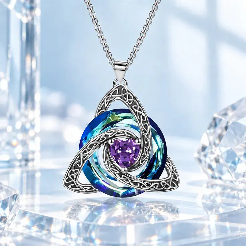 ✨ Lănțișor Elegant cu Pandantiv Nod Celtic și Piatră de Naștere (12 Culori Disponibile)! Design Deosebit în Formă de Inimă · Finisaj Electroplatit Premium · Cadoul Perfect!