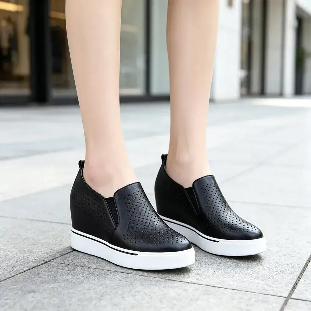 Pantofi casual la modă cu talpă groasă și efect de creștere în înălțime