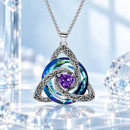 ✨ Lănțișor Elegant cu Pandantiv Nod Celtic și Piatră de Naștere (12 Culori Disponibile)! Design Deosebit în Formă de Inimă · Finisaj Electroplatit Premium · Cadoul Perfect!