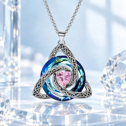 ✨ Lănțișor Elegant cu Pandantiv Nod Celtic și Piatră de Naștere (12 Culori Disponibile)! Design Deosebit în Formă de Inimă · Finisaj Electroplatit Premium · Cadoul Perfect!