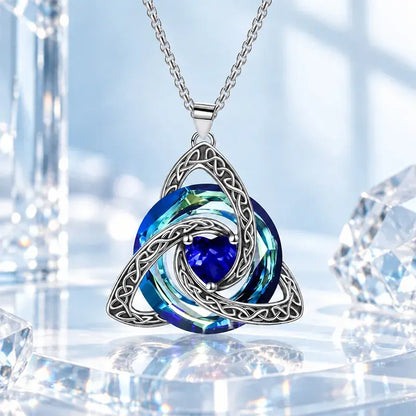 ✨ Lănțișor Elegant cu Pandantiv Nod Celtic și Piatră de Naștere (12 Culori Disponibile)! Design Deosebit în Formă de Inimă · Finisaj Electroplatit Premium · Cadoul Perfect!